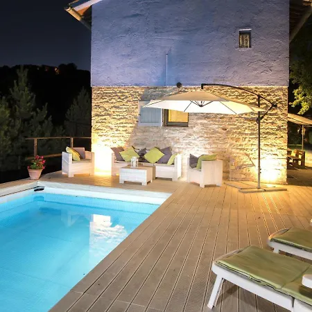 Villa Beautiful In Marche With Swimming Pool *